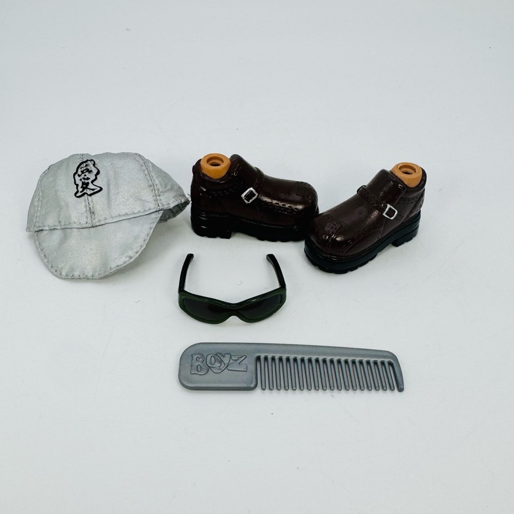 Bratz Boyz Lot Hat Shoes Comb Sunglasses Vintage Y2K